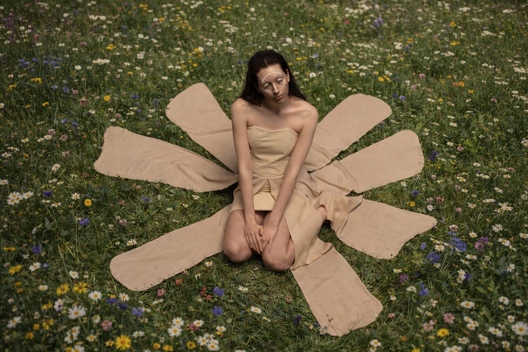 Grass Field Fashion Shooting Avant-Garde
